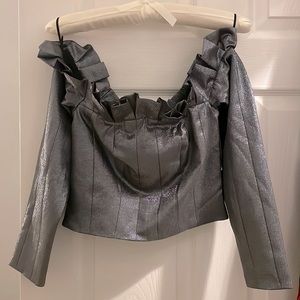 Express off-the-shoulder long sleeve shirt. Size 00. New with tags.